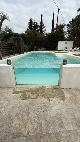 Entretien piscine � Hy�res : gardez une eau claire toute l�ann�e